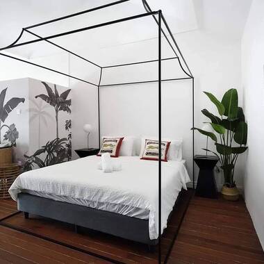 Chatsworth Studio | King Bed | Walk to MRT & City Square (Jalan Besar)