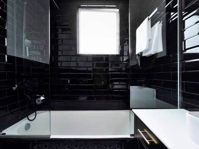 Portsdown Studio | Ensuite + Bathtub | Near Farrer MRT (Jalan Besar)