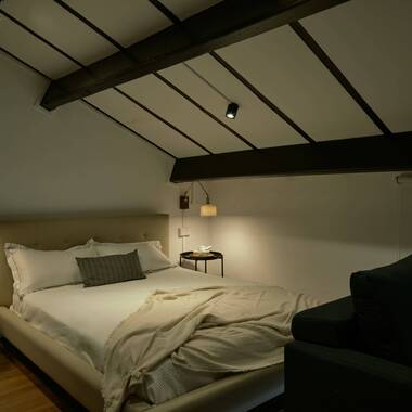 Spoonbill Studio | Aviary House | Heritage Ensuite Studio – River Valley