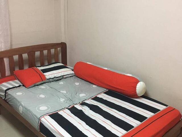 Blk 64 Marine Drive - $900 for 1 guy (aircon + wifi)