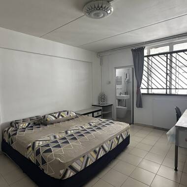 Simei St 1 Master rm ensuite pte bathroom, suit 1 or 2 pax, furn ac wifi. immediate