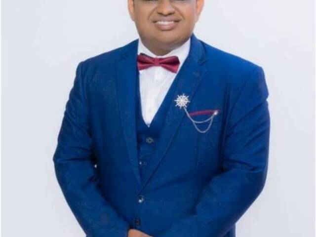 Gob is looking for a room in Bugis