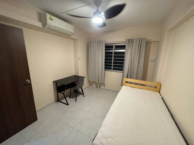 Single Room for Rent-Woodlands