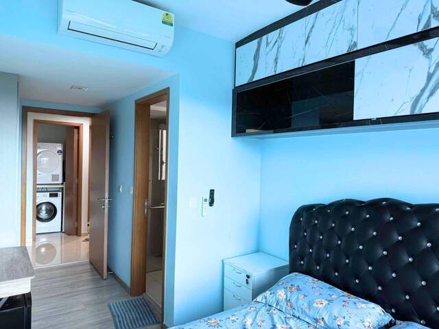 Dual key Studio Master bedroom with en-suite for rent