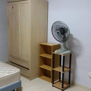 Blk 82 Commonwealth Close - $1,000 for COUPLE ( aircon +wifi )