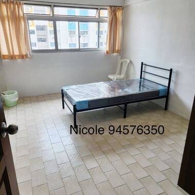 Blk 109 Jalan Bt Merah - $800 for 1 guy (WiFi) - CORNER ROOM