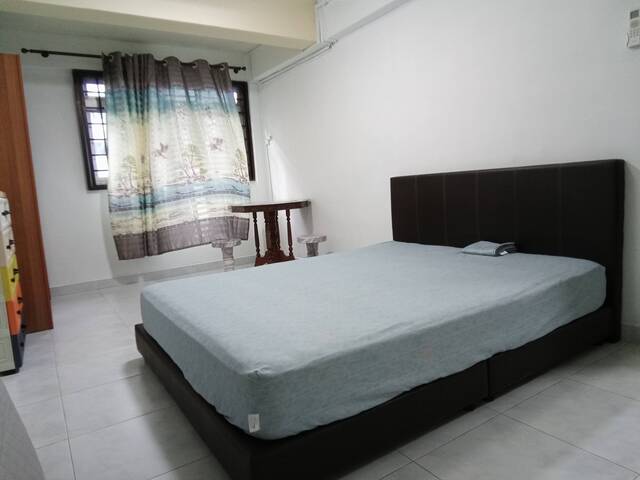 HDB 3 room flat (2-bedrooms) Corner unit near Serangoon MRT and NEX Mall