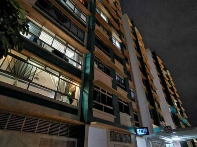 Common Room at 571b Woodlands Avenue 1 Champions Court