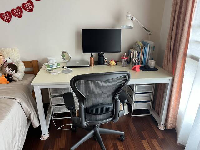 Spacious Condo Master Room for Rent at Buangkok