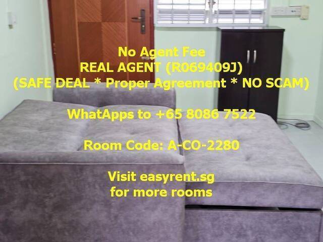 Boon Lay MRT Master Room