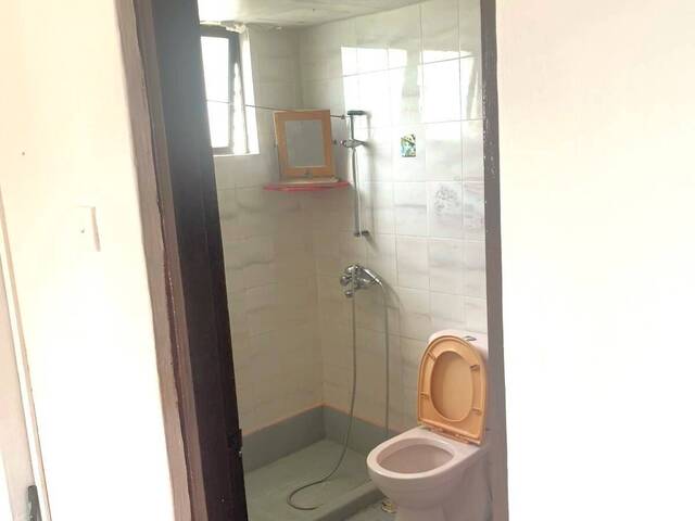 Master room for rent at Laguna Park. Can do Cooking. no agent fee