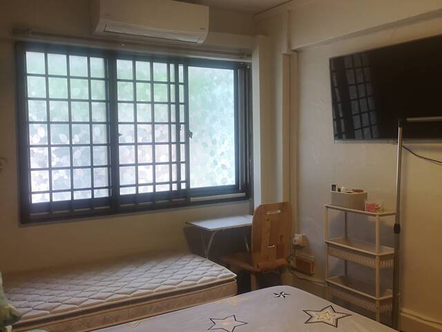 🏡 Near Bedok MRT, for Ladies only.