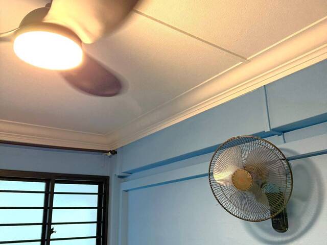 2 Common Rooms for rent at Blk 415 Ang Mo Kio Avenue 10. Near to Ang Mo Kio MRT! NO AGENT FEE