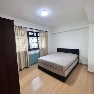 Room Available for Rent Starting 1st April 2026. Very Convenient Location!