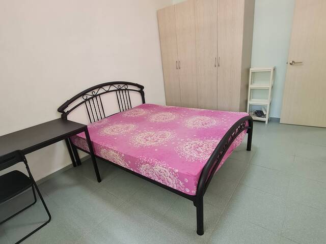 Common room for rent at Tiong Bahru