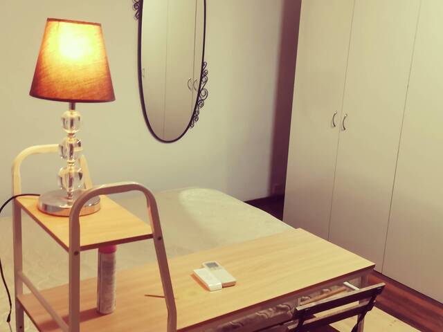 Somerset MRT,Master Room