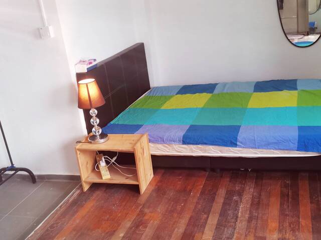 Somerset MRT,Master Room