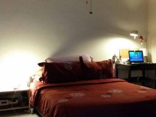 Huge Master Room in Masionette