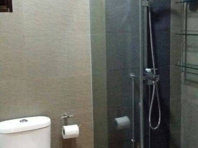 Huge Master Room in Masionette