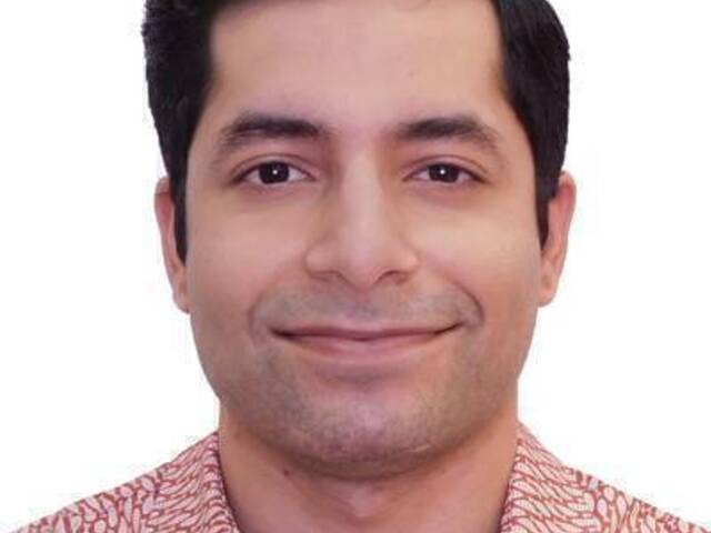 Mohit is looking for a room in Bukit Panjang