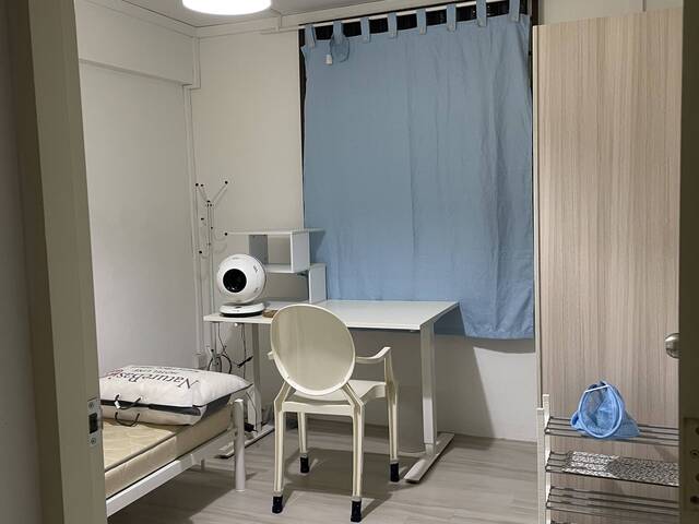 Common Bedroom with Kitchen Bathroom Rental / Dine @ the Kitchen