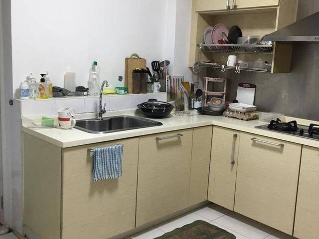 Room for rent / Marymount, Caldecott MRT / Common room / 1pax stay / Available IMMEDIATELY