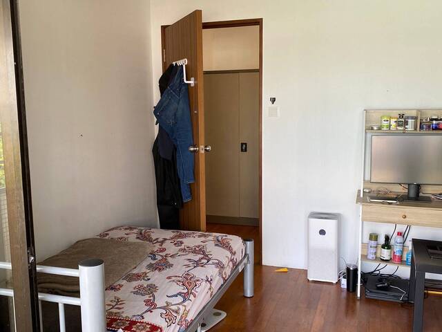 Room for rent / Marymount, Caldecott MRT / Common room / 1pax stay / Available IMMEDIATELY