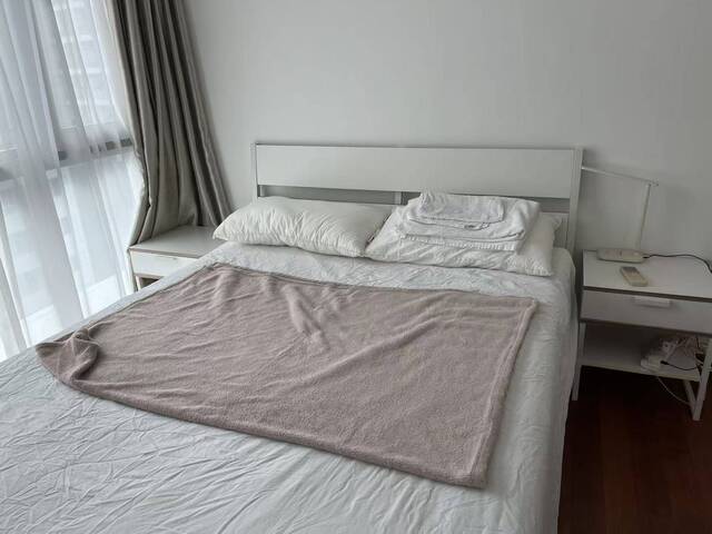 A master room with a private bathroom is available for rent