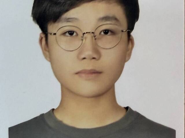 Albert is looking for a room in Tiong Bahru