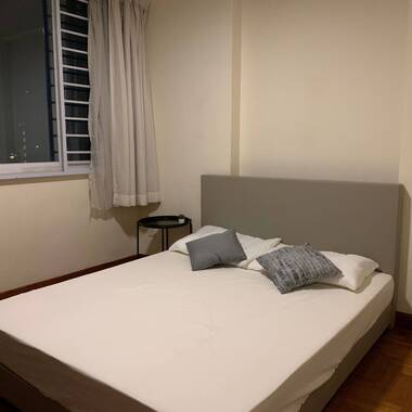 Cosy Comfortable Clean Convenient Condo Room in Kallang