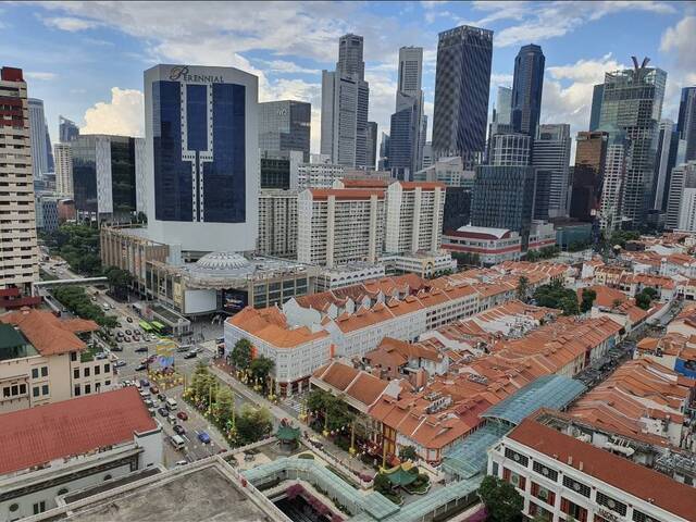 2common rooms, 2mins walk to Chinatown MRT, Above Shopping Mall, 2mins walk to Famous Food Centre