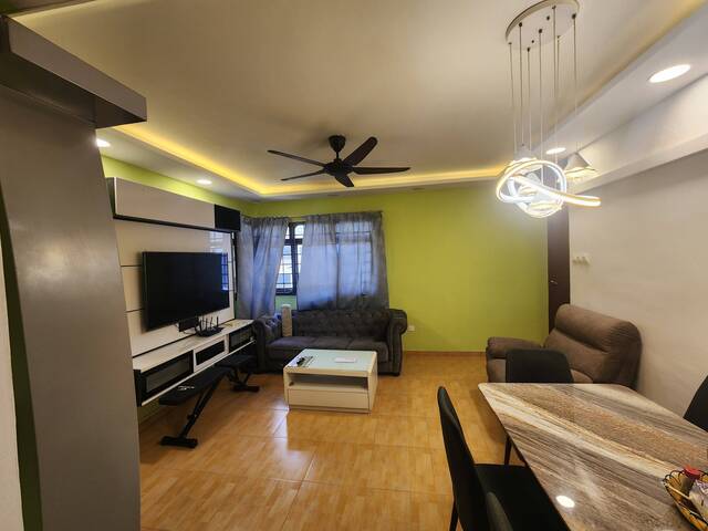 Master Bedroom for rent