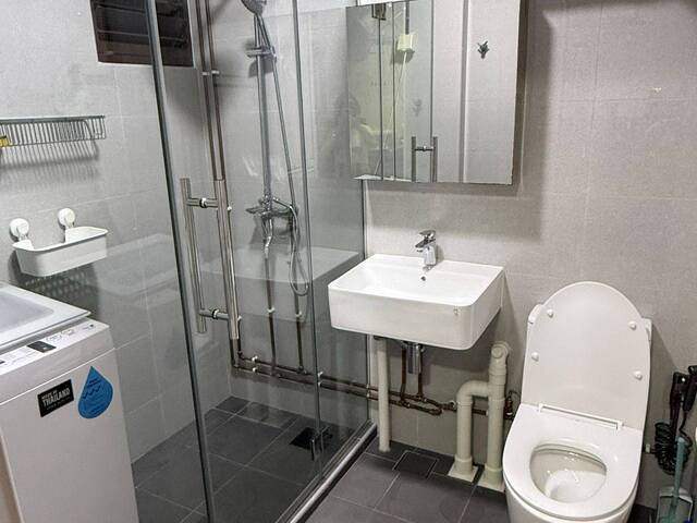 Big Spacious Bright Double Room Furnished Available 9April2026