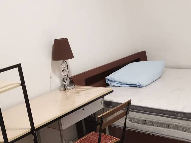 Pasir Panjang MRT common room,condo