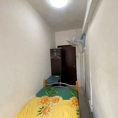 Available Immediat - Common Room/Include Utilities/Wifi/Aircon/No Agent Fee/Light Cooking Allowed/W