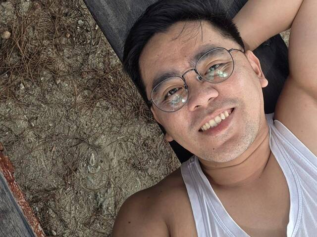 Ranger Imperial is looking for a room in Kallang