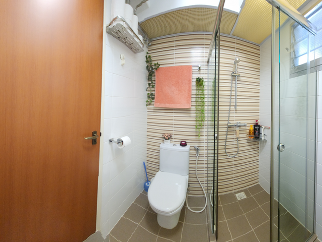 Nicely renovated common room for rental