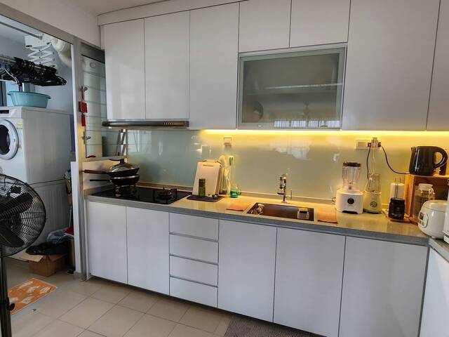 Nicely renovated common room for rental