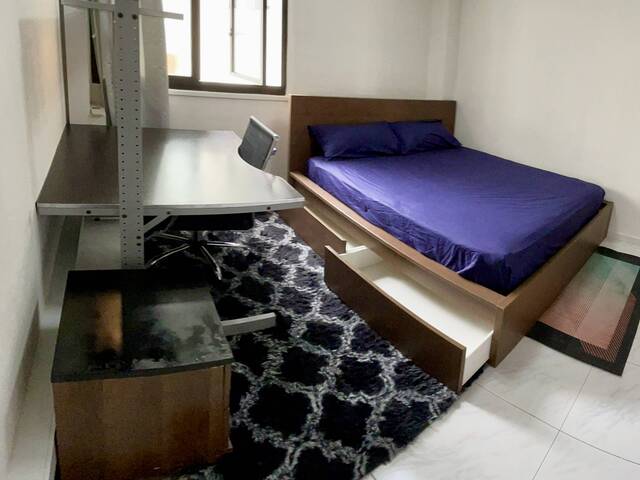 Room for rent - Tiong Bahru MRT 5 minutes
