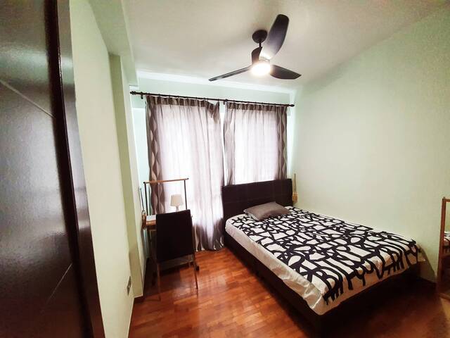 Northoaks Condo room for Rent near Admiralty MRT,No agent fees,Cooking allowed,with Private bathroom