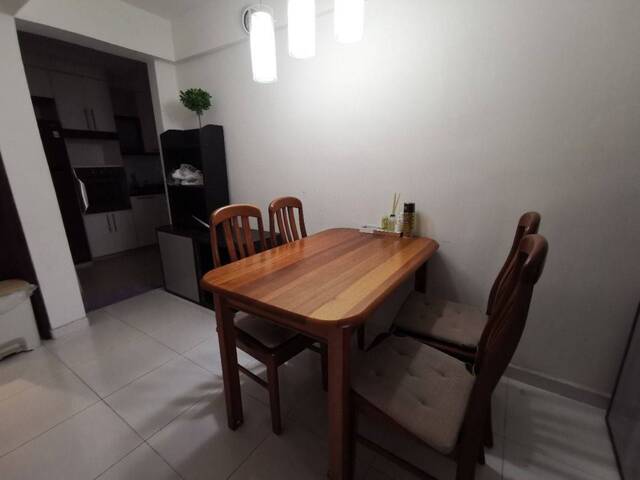Room for rent / Outram, Tangjong Pagar, Chinatown MRT / Common room / 1-2 pax stay / Available April