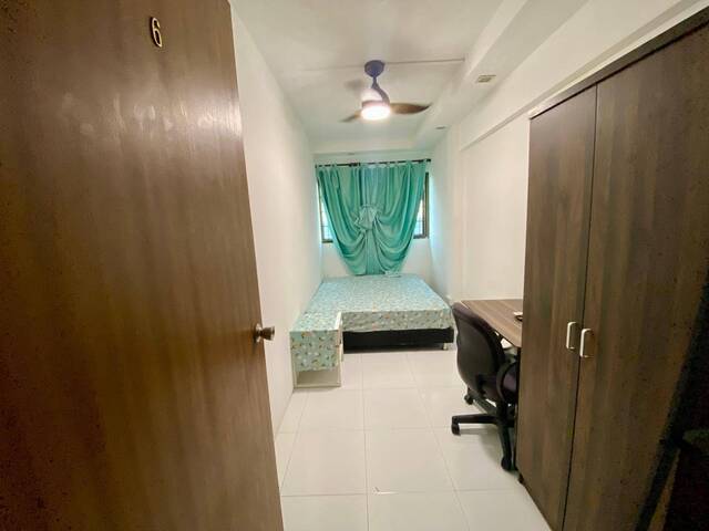 Room for rent / Outram, Tangjong Pagar, Chinatown MRT / Common room / 1-2 pax stay / Available May 3