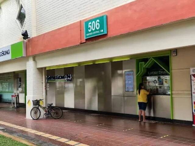 Tampines Central, $0 Agent fees, full privacy. 1 Master bedrm, 1 common bedrm, kitchen, 2 toilets