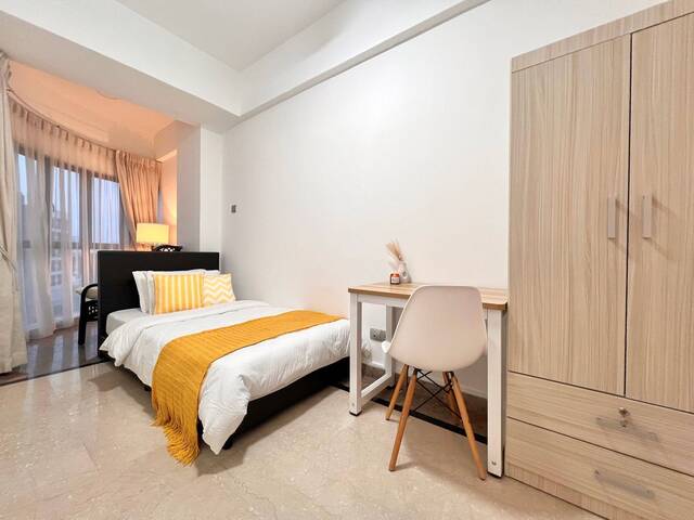 Only Female Environment, Walking distance to 2 MRT and Malls at River Valley