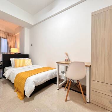 Only Female Environment, Walking distance to 2 MRT and Malls at River Valley