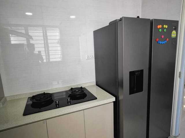 Room for rent / Toa Payoh, Novena / Common room / 1pax stay / Available May 1