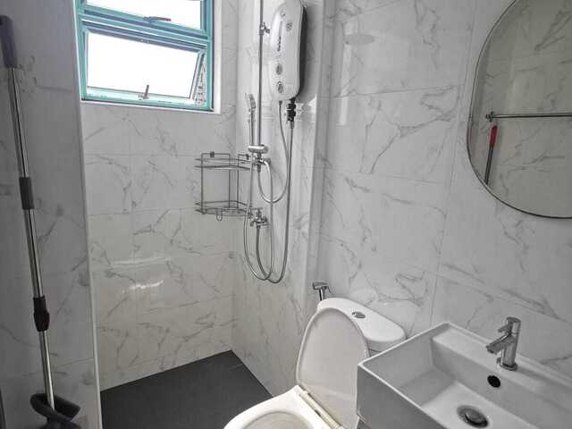 Room for rent / Toa Payoh, Novena / Common room / 1pax stay / Available May 1