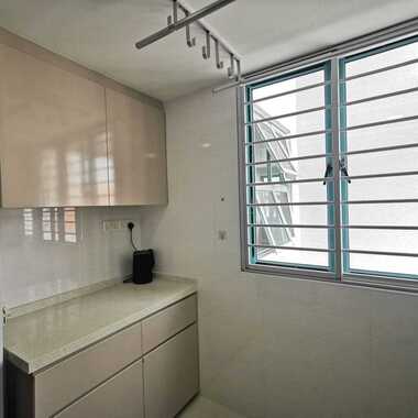 Room for rent / Toa Payoh, Novena / Common room / 1pax stay / Available May 1