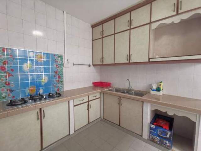 Room for rent / Toa Payoh, Novena, Newton MRT / 1 pax stay / Available 22 May