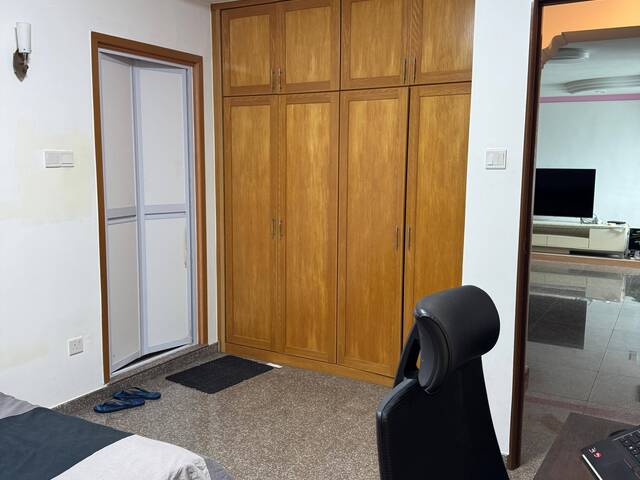 Spacious Master Bedroom @ Sengkang | 1 Min to LRT | Available Immediately